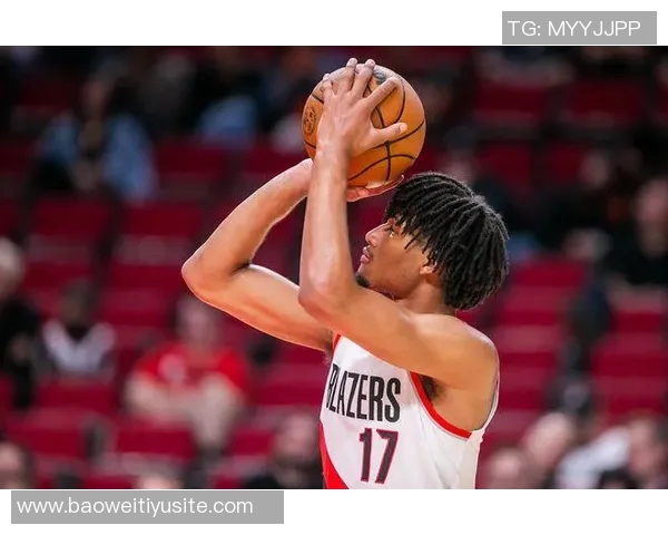 谢顿夏普表现抢眼25投10中助球队赢得关键胜利 谢顿夏普表现抢眼25投10中助球队赢得关键胜利