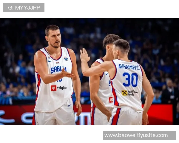 约基奇高效表现助球队逆转10中7斩获21分9板10助展现全能实力 约基奇高效表现助球队逆转10中7斩获21分9板10助展现全能实力