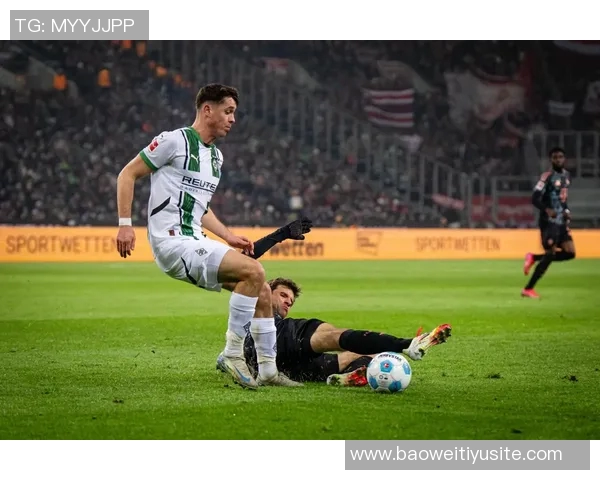 拜仁大巴遇交通拥堵官方宣布拜仁对门兴比赛延迟十五分钟开球